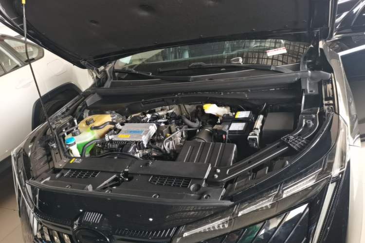 Used GAC Trumpchi EMKOO 2022 1.5T Supernova Pro Edition Engine Bay