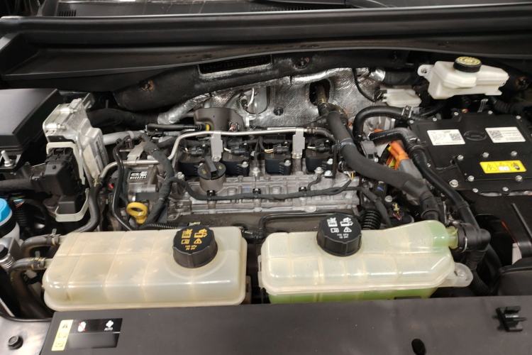 Used GAC Trumpchi EMKOO 2022 2.0 ATK TwinStar Pro Edition Engine Bay