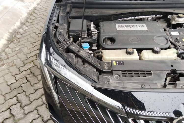 Used GAC Trumpchi EMKOO 2022 2.0 ATK TwinStar Max Edition Engine Bay Right