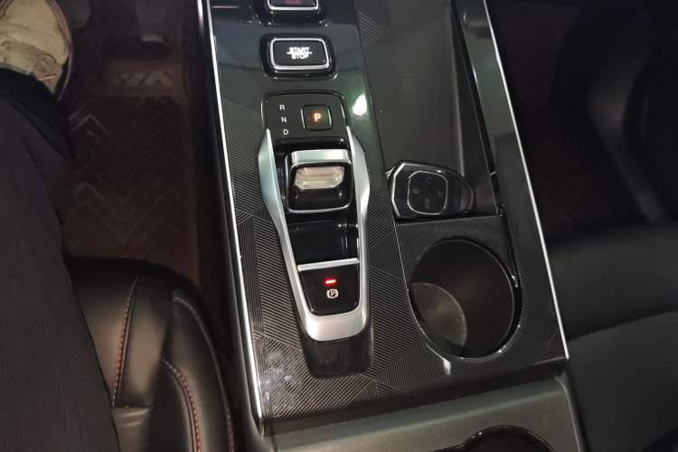 Used GAC Trumpchi EMKOO 2022 1.5T Supernova Pro Edition Gear Lever