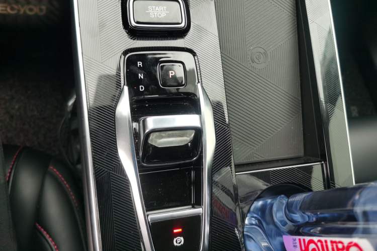 Used GAC Trumpchi EMKOO 2022 1.5T Supernova Max Edition Gear Lever