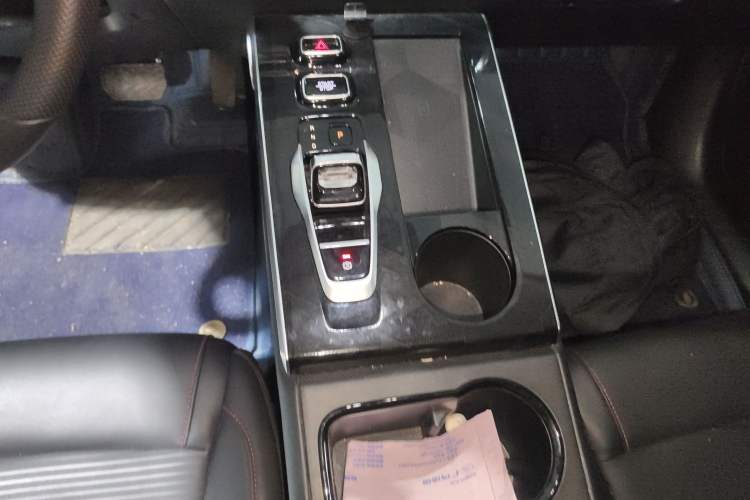 Used GAC Trumpchi EMKOO 2022 1.5T Supernova Edition Gear Lever
