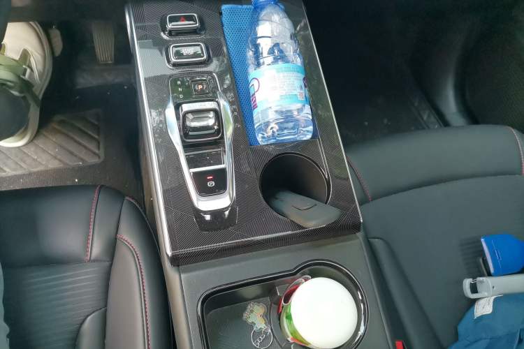 Used GAC Trumpchi EMKOO 2022 1.5T Supernova Pro Edition Gear Lever