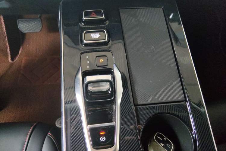 Used GAC Trumpchi EMKOO 2022 2.0T Neutron Star Max Edition Gear Lever