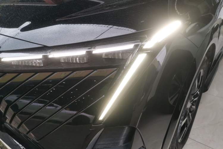 Used GAC Trumpchi EMKOO 2022 1.5T Supernova Pro Edition Left Front Headlight