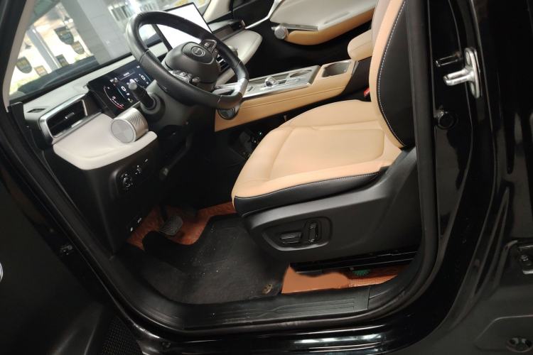 Used GAC Trumpchi EMKOO 2022 2.0 ATK TwinStar Pro Edition Left Front Seat