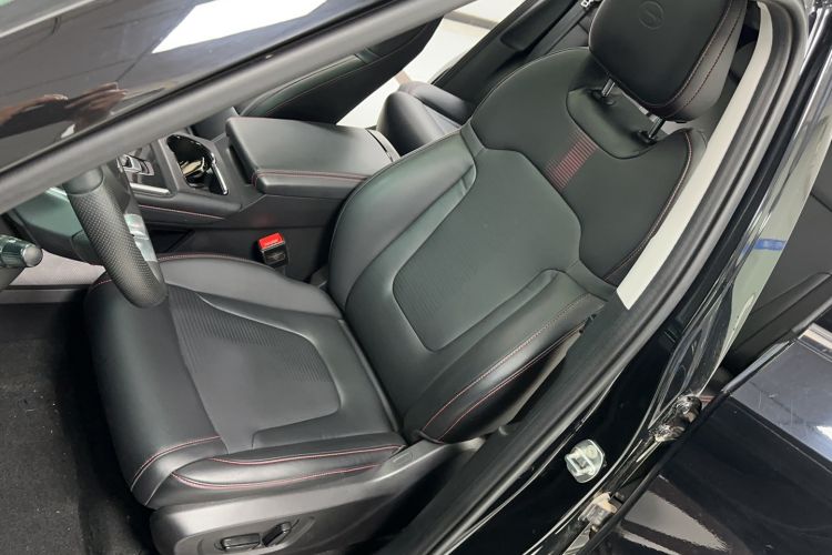 Used GAC Trumpchi EMKOO 2022 1.5T Supernova Pro Edition Left Front Seat