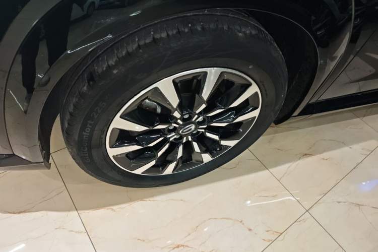 Used GAC Trumpchi EMKOO 2022 1.5T Supernova Pro Edition Left Front Wheel Hub