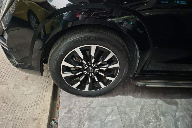 Used GAC Trumpchi EMKOO 2022 1.5T Supernova Pro Edition Left Front Wheel Hub