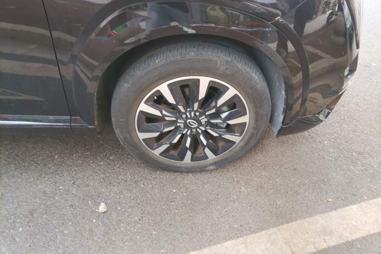 Used GAC Trumpchi EMKOO 2022 1.5T Supernova Pro Edition Right Front Wheel Hub