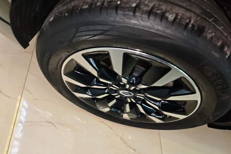 Used GAC Trumpchi EMKOO 2022 1.5T Supernova Pro Edition Right Rear Wheel Hub