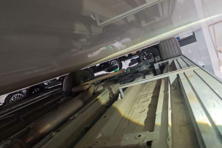 Used GAC Trumpchi EMKOO 2022 1.5T Supernova Pro Edition Right Side Sill