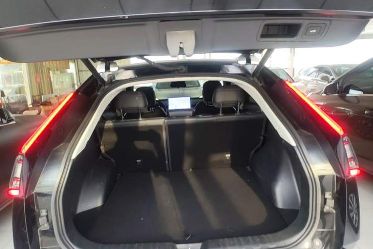 Used GAC Trumpchi EMKOO 2022 1.5T Supernova Pro Edition Trunk