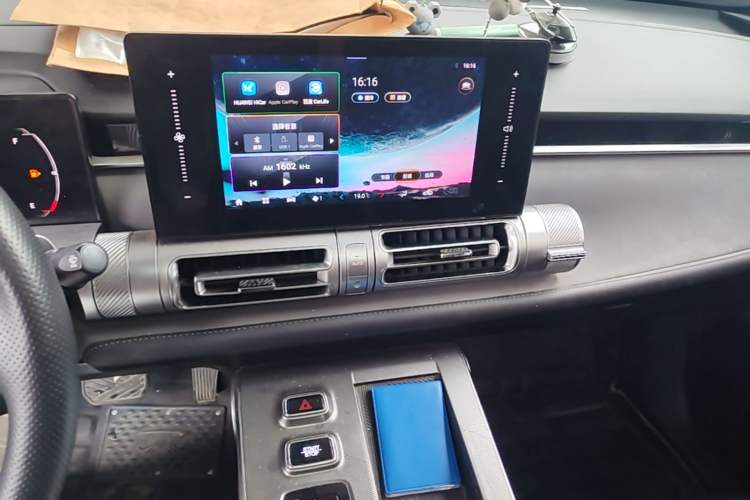 Used GAC Trumpchi EMKOO 2022 1.5T Supernova Edition Audio And AC Panel