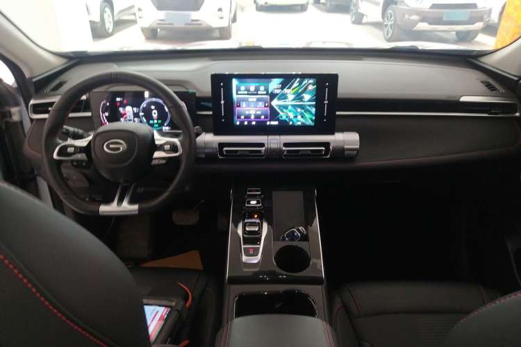 Used GAC Trumpchi EMKOO 2022 2.0 ATK Gemini Edition Center Console