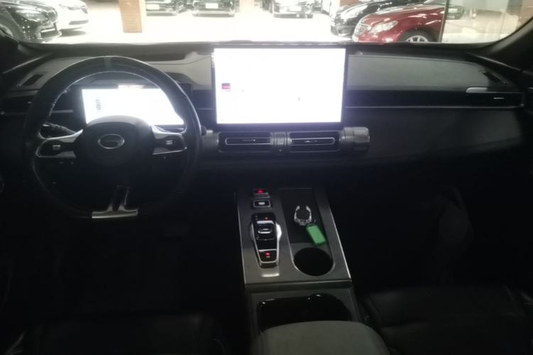 Used GAC Trumpchi EMKOO 2022 1.5T Supernova Max Edition Center Console