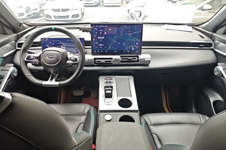 Used GAC Trumpchi EMKOO 2022 2.0 ATK TwinStar Max Edition Center Console