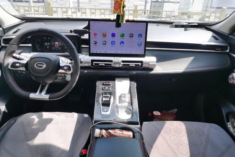 Used GAC Trumpchi EMKOO 2022 1.5T Supernova Pro Edition Center Console