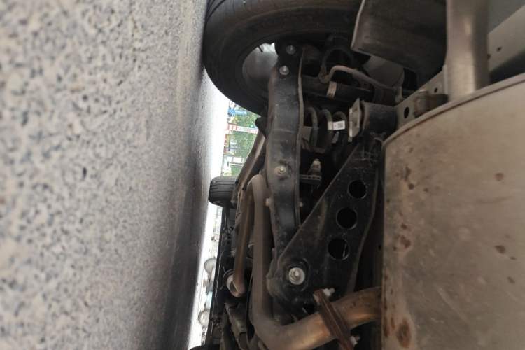 Used GAC Trumpchi EMKOO 2022 1.5T Supernova Pro Edition Chassis Rear