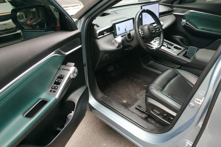 Used GAC Trumpchi EMKOO 2022 1.5T Supernova Max Edition Driver Seat