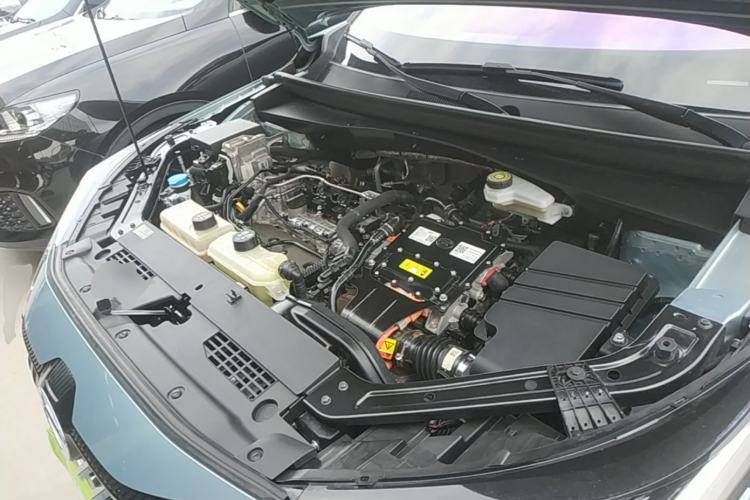 Used GAC Trumpchi EMKOO 2022 2.0 ATK TwinStar Pro Edition Engine Bay