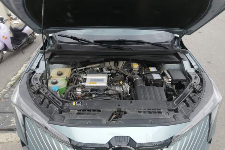 Used GAC Trumpchi EMKOO 2022 1.5T Supernova Pro Edition Engine Bay