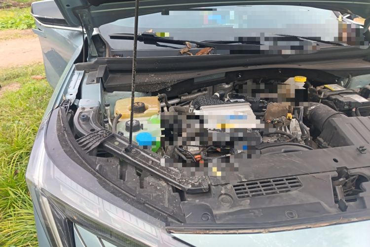 Used GAC Trumpchi EMKOO 2022 1.5T Supernova Pro Edition Engine Bay Right