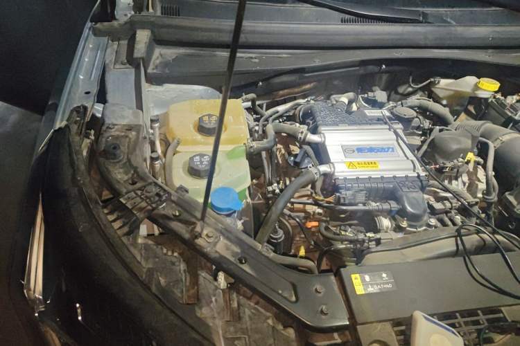Used GAC Trumpchi EMKOO 2022 1.5T Supernova Pro Edition Engine Bay Right