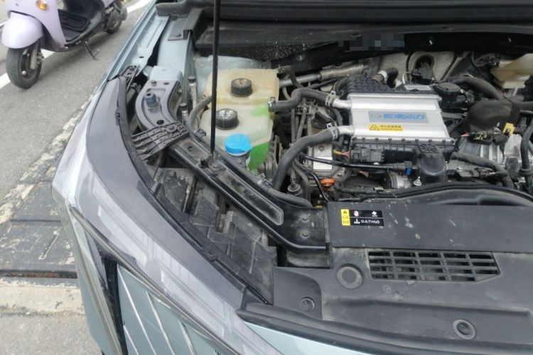 Used GAC Trumpchi EMKOO 2022 1.5T Supernova Pro Edition Engine Bay Right