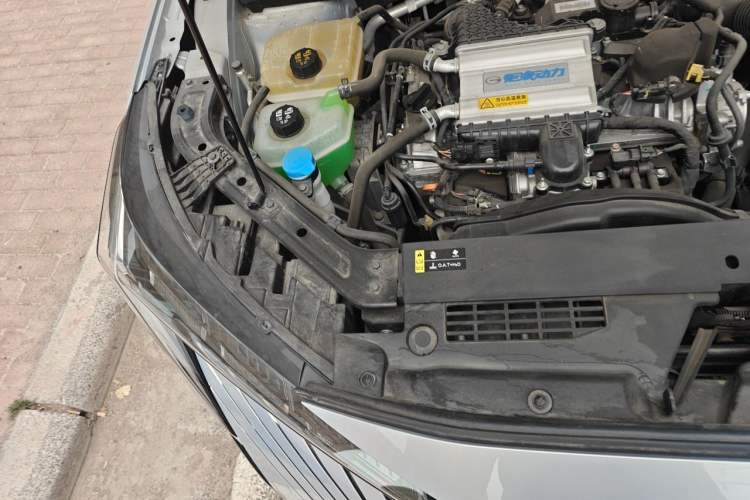 Used GAC Trumpchi EMKOO 2022 1.5T Supernova Pro Edition Engine Bay Right