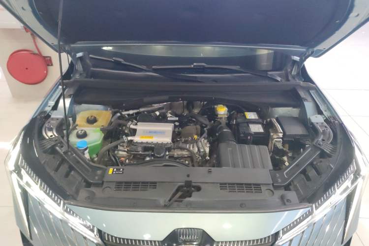 Used GAC Trumpchi EMKOO 2022 1.5T Supernova Max Edition Engine Bay
