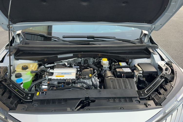 Used GAC Trumpchi EMKOO 2022 1.5T Supernova Pro Edition Engine Bay