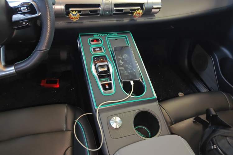 Used GAC Trumpchi EMKOO 2022 2.0 ATK TwinStar Max Edition Gear Lever