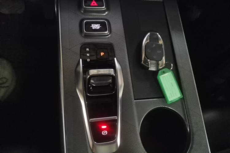 Used GAC Trumpchi EMKOO 2022 1.5T Supernova Max Edition Gear Lever