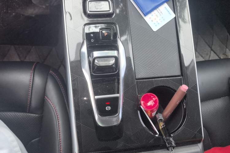 Used GAC Trumpchi EMKOO 2022 1.5T Supernova Max Edition Gear Lever