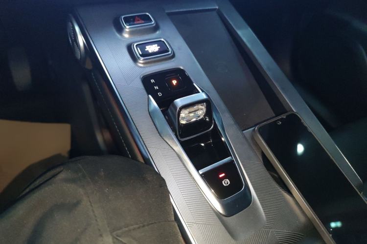Used GAC Trumpchi EMKOO 2022 1.5T Supernova Max Edition Gear Lever