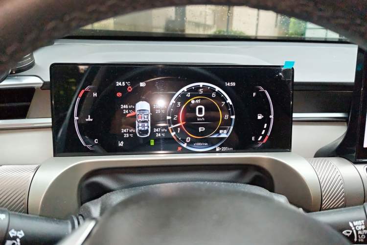 Used GAC Trumpchi EMKOO 2022 1.5T Supernova Pro Edition Instrument Cluster