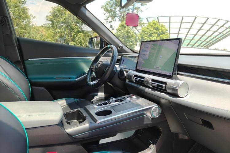 Used GAC Trumpchi EMKOO 2022 1.5T Supernova Max Edition Interior 1