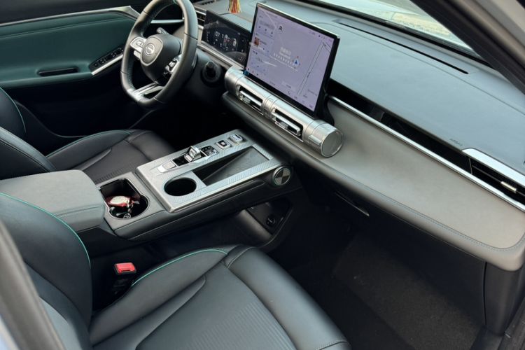 Used GAC Trumpchi EMKOO 2022 1.5T Supernova Pro Edition Interior 1