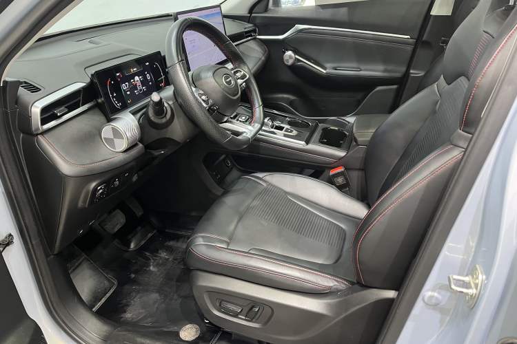 Used GAC Trumpchi EMKOO 2022 2.0T Neutron Star Pro Edition Interior 1