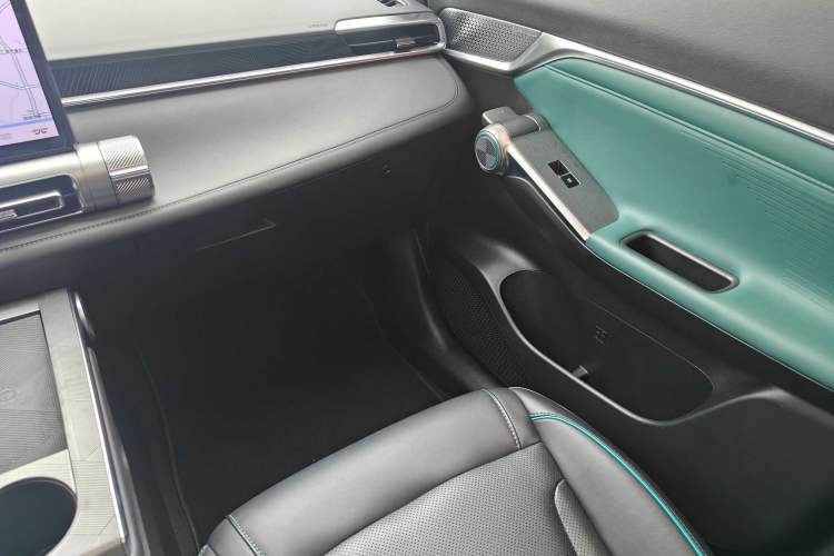 Used GAC Trumpchi EMKOO 2022 1.5T Supernova Max Edition Interior 6