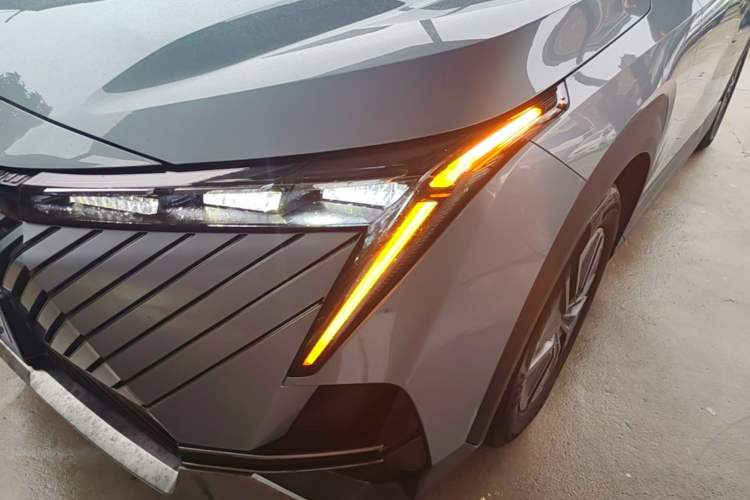 Used GAC Trumpchi EMKOO 2022 1.5T Supernova Edition Left Front Headlight