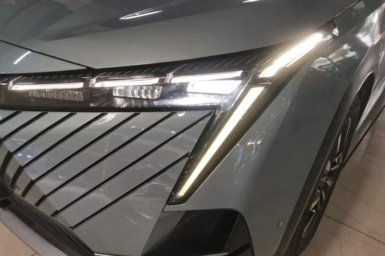Used GAC Trumpchi EMKOO 2022 1.5T Supernova Max Edition Left Front Headlight