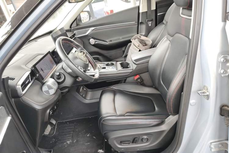 Used GAC Trumpchi EMKOO 2022 1.5T Supernova Max Edition Left Front Seat