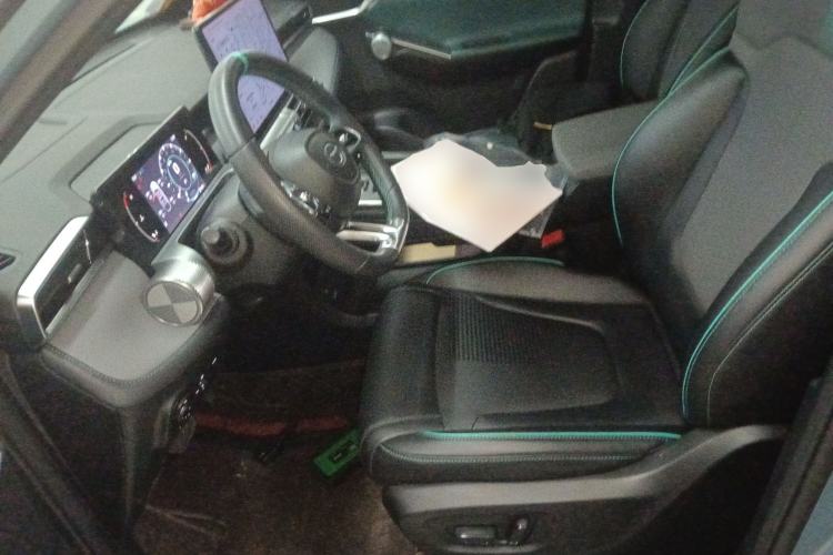 Used GAC Trumpchi EMKOO 2022 1.5T Supernova Pro Edition Left Front Seat