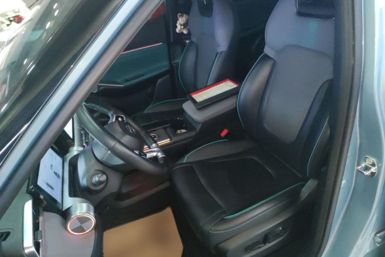 Used GAC Trumpchi EMKOO 2022 1.5T Supernova Max Edition Left Front Seat