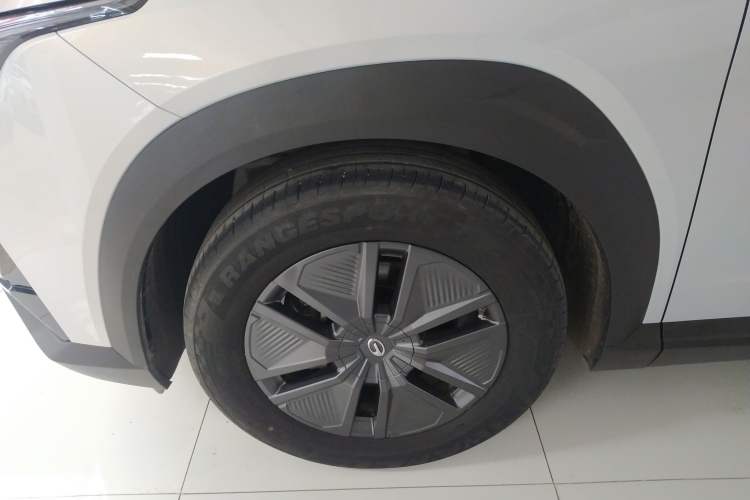 Used GAC Trumpchi EMKOO 2022 2.0 ATK Gemini Edition Left Front Wheel Hub
