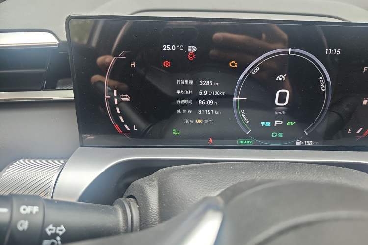Used GAC Trumpchi EMKOO 2022 2.0 ATK TwinStar Pro Edition Odometer Close Up