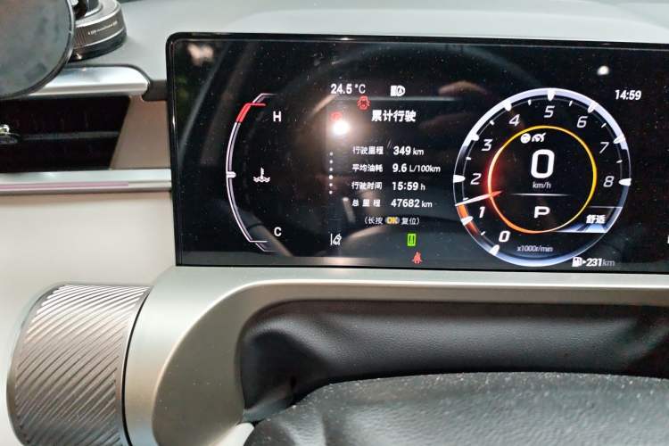 Used GAC Trumpchi EMKOO 2022 1.5T Supernova Pro Edition Odometer Close Up