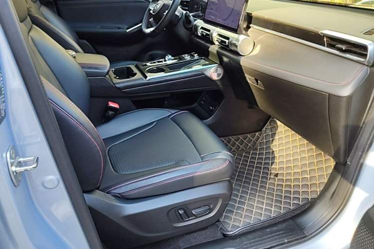Used GAC Trumpchi EMKOO 2022 1.5T Supernova Pro Edition Right Front Seat